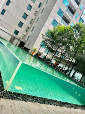 Summer suites by klcc